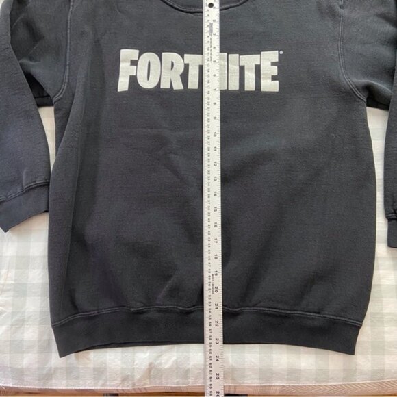 FORTNITE graphic sweatshirt fleece black white scoop neck long sleeves medium - Picture 7 of 9